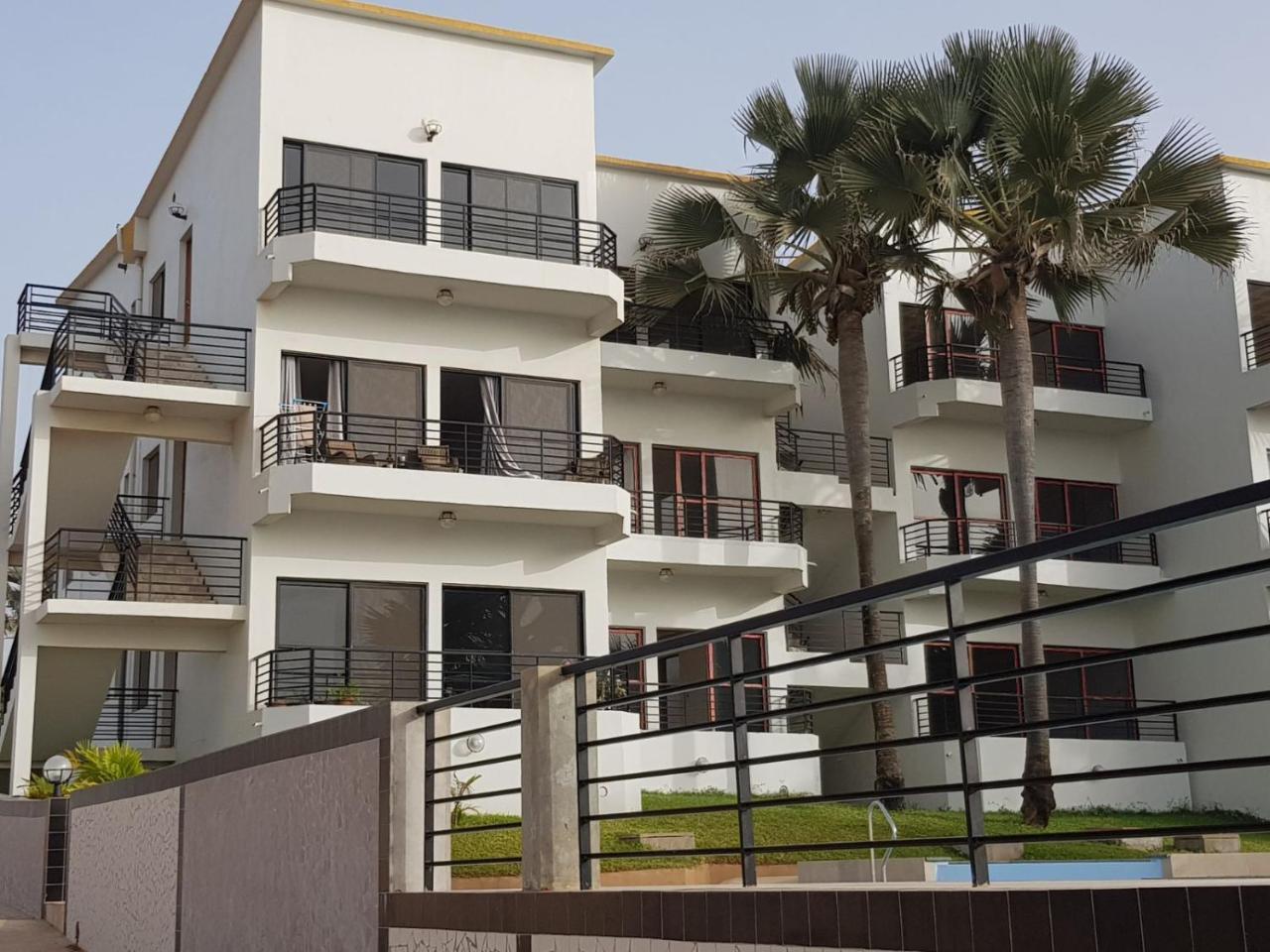 Relax Waterfront Serviced Apartment Bijilo Luaran gambar